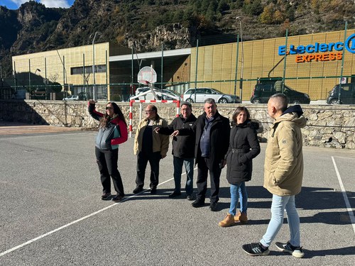 Per Sant Julià aposta per revitalitzar la parròquia amb una piscina al Prat Gran